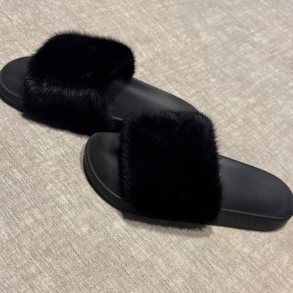 Givenchy Black Fur Slide Sandals - Picture 4 of 5